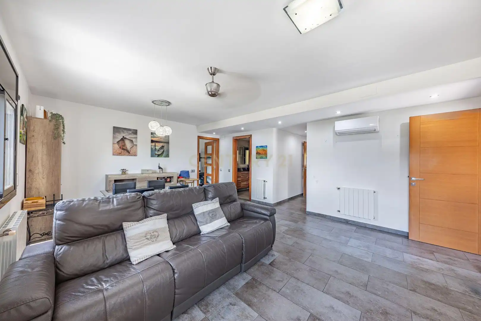 Sala d'estar de Casa o xalet en venda en Lliçà d'Amunt amb Aire condicionat, Piscina i Alarma