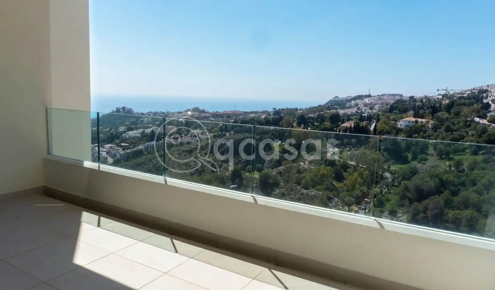 Terraza de Apartamento en venta en Benalmádena con Terraza, Horno y Lavadora
