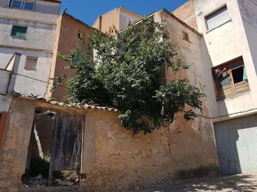 Casa aparellada en venda a C/ Costa