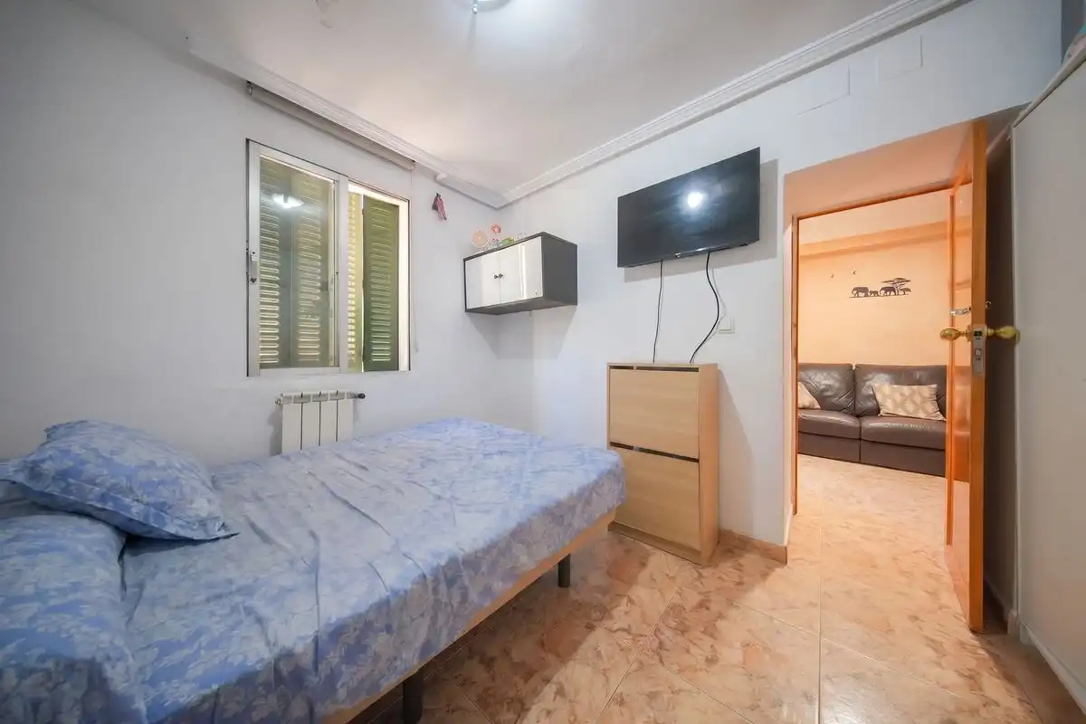 Habitación de Piso en venta en Madrid con Calefacción