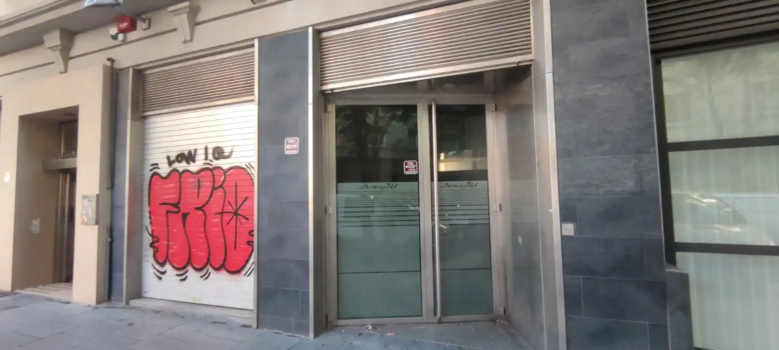 Exterior view of Commercial properties for sale in  Pamplona / Iruña