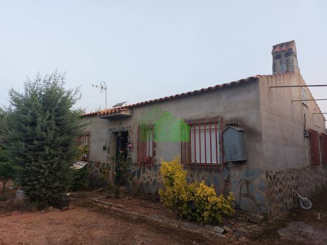 Casa-chalet en Venta en Corte de Peleas