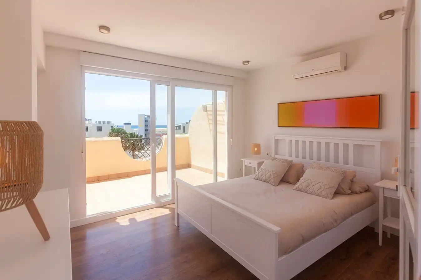 Habitación de Casa adosada en venta en Tarifa con Aire acondicionado, Calefacción y Jardín privado