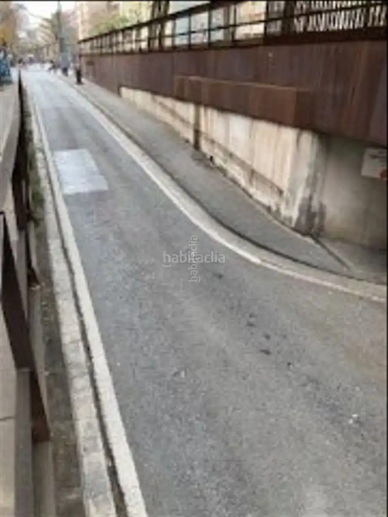 Einzelparkplatz zum Verkauf in Rambla del Brasil 85, imagen 10