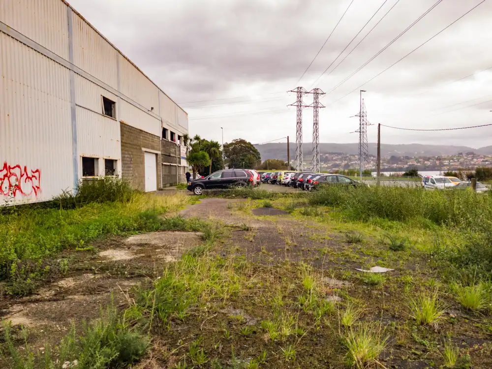 Parking de Nave industrial en venta en Narón
