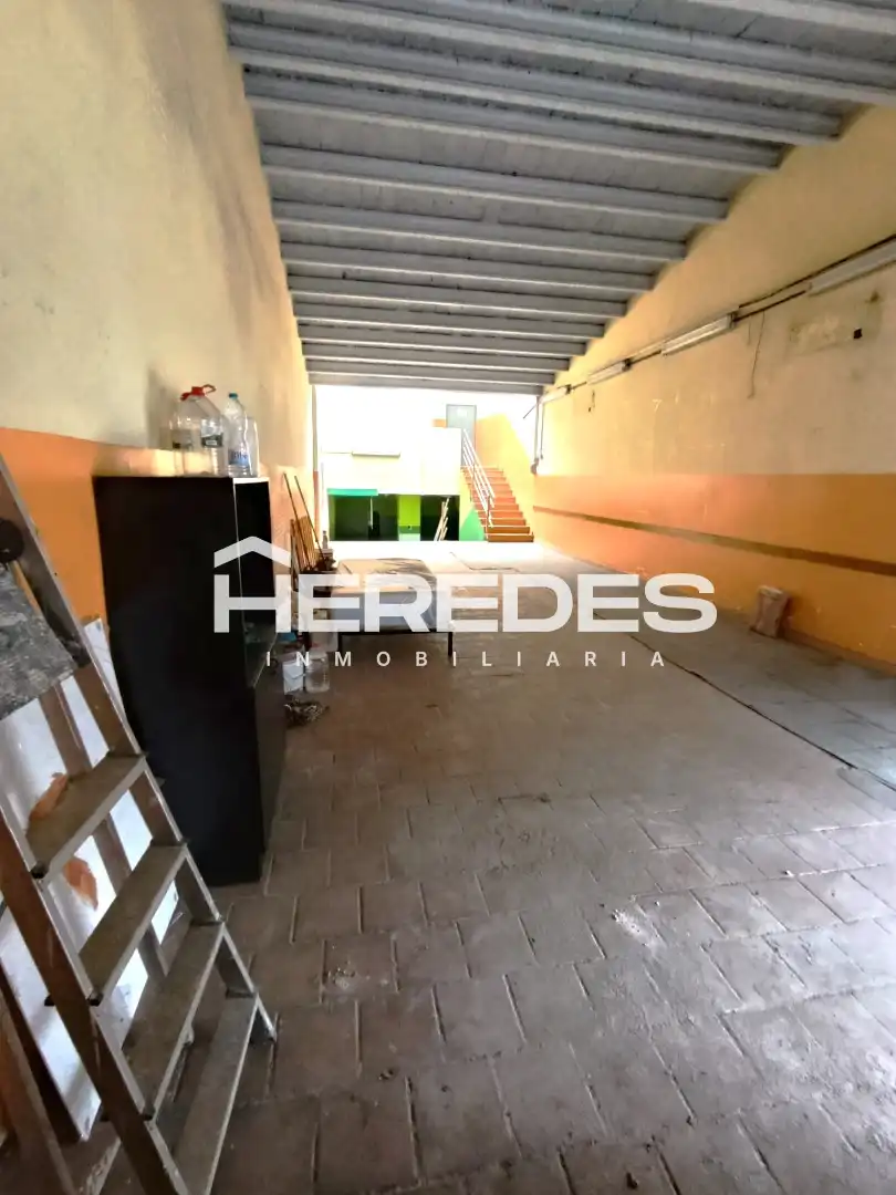 Business premises for sale in Sant Vicenç Dels Horts, imagen 9