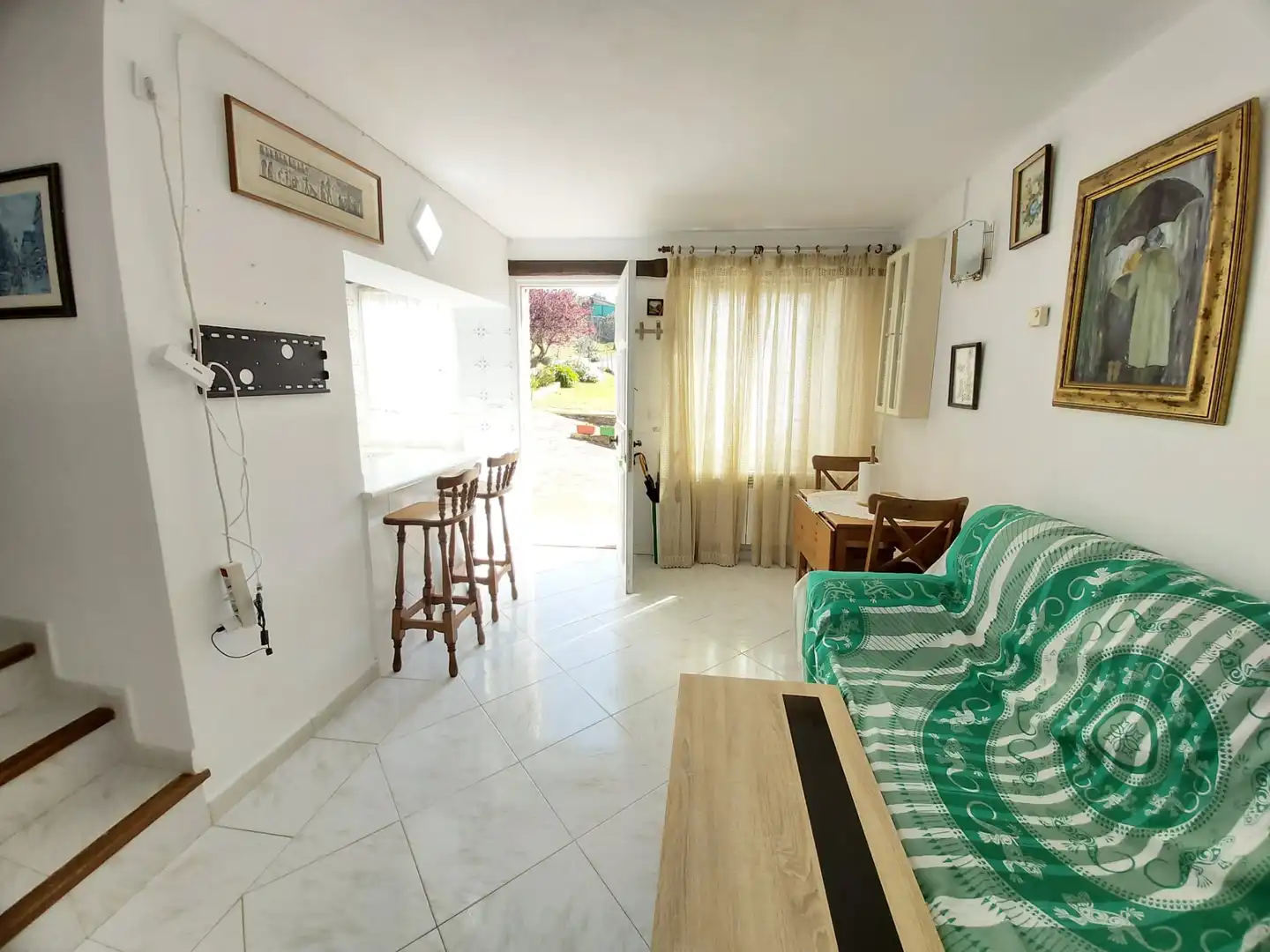 Sala de estar de Casa o chalet en venta en Ruiloba con Calefacción, Jardín privado y Terraza