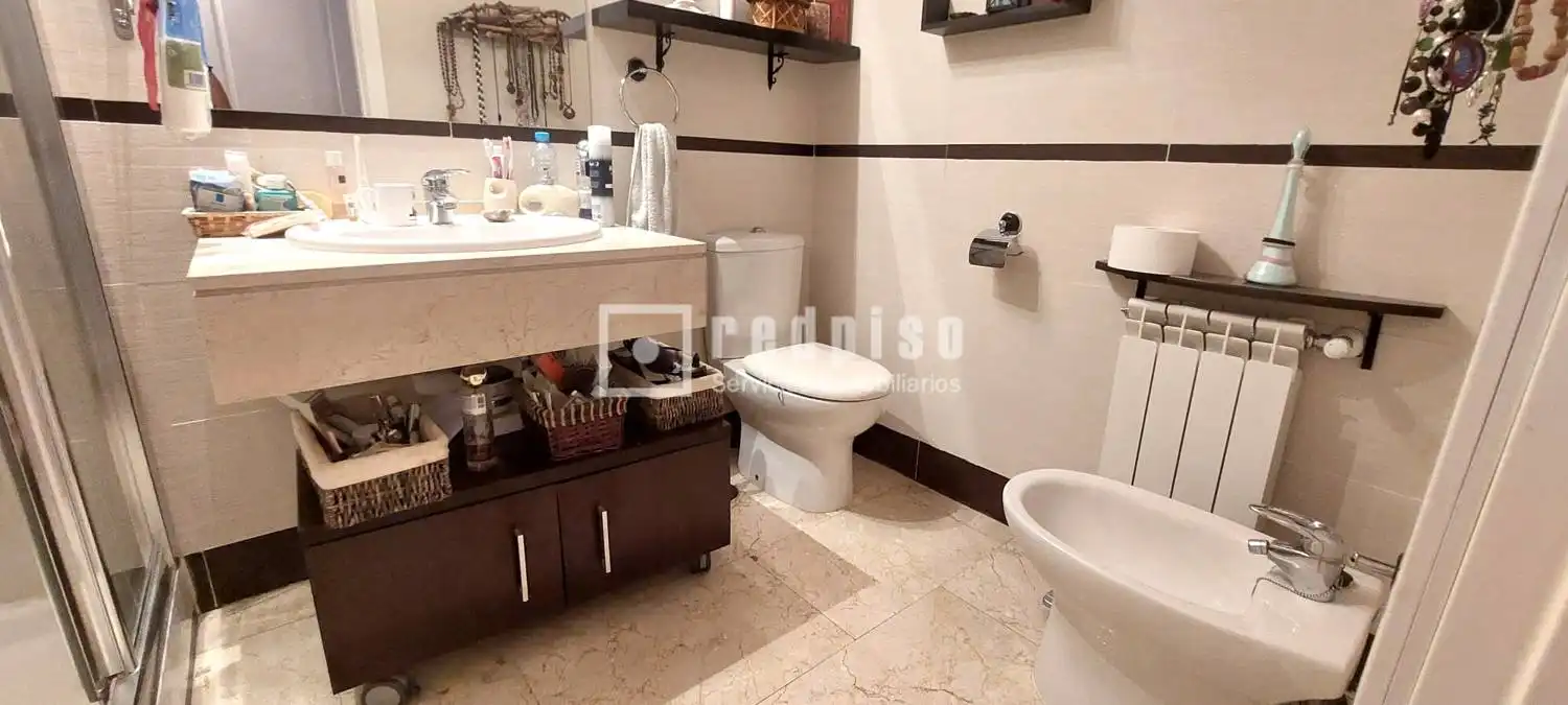 Bathroom of Houses for sale in Talavera de la Reina  with Air Conditioner, Heating and Private garden