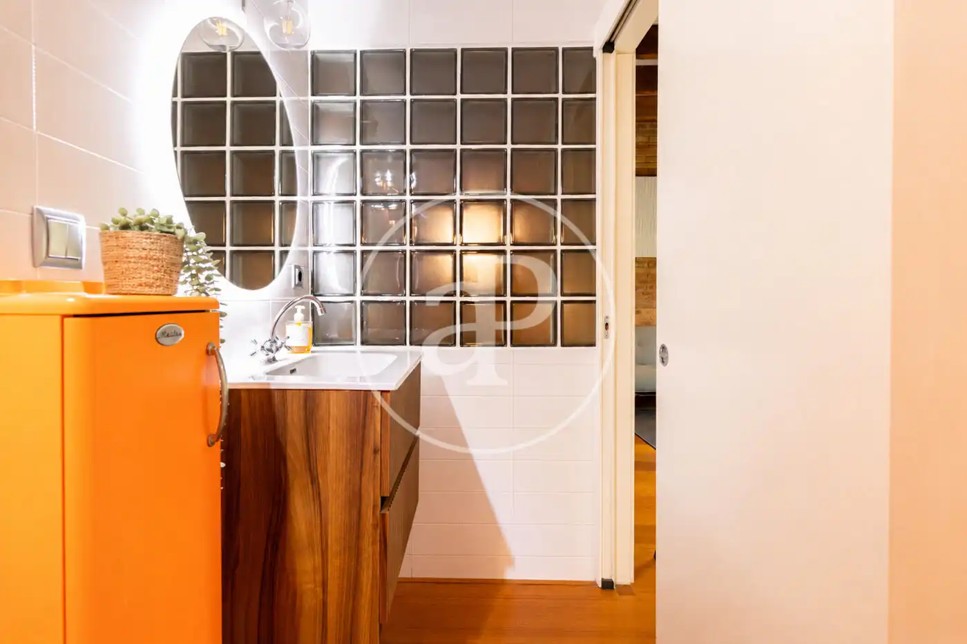 Bathroom of Flat for rent in Barcelona  with Air Conditioner, Heating and Furnished