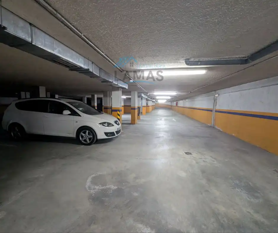 Parking de Piso en venta en Navalmoral de la Mata con Aire acondicionado, Calefacción y Terraza