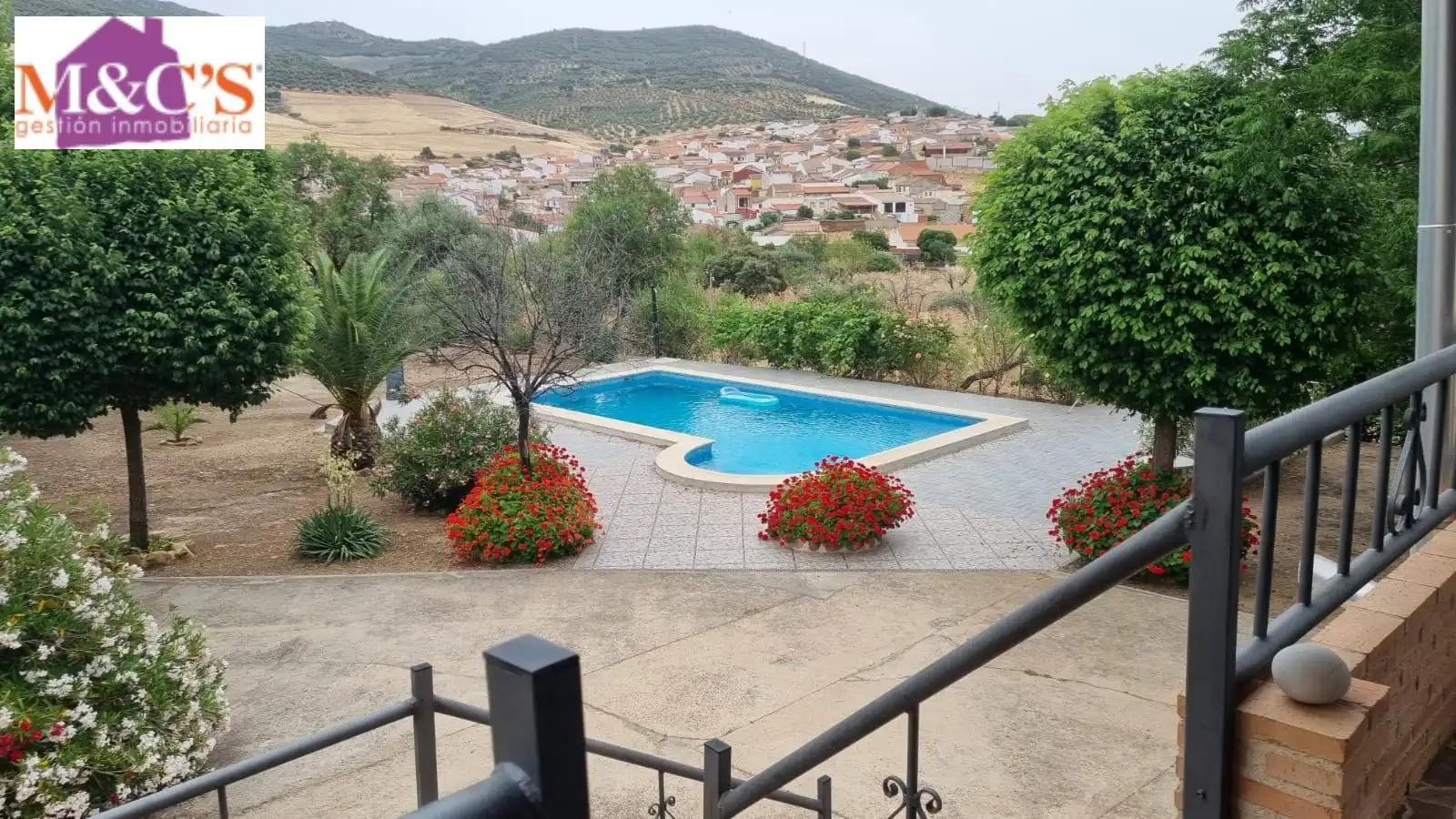 Swimming pool of Houses for sale in Hinojosas de Calatrava  with Air Conditioner, Heating and Private garden