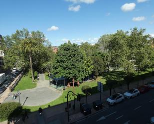 Vista exterior de Pis en venda en Barakaldo  amb Calefacció