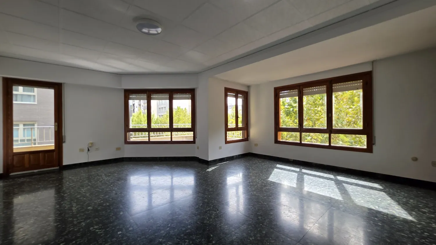 Flat to rent in Gandia  with Oven