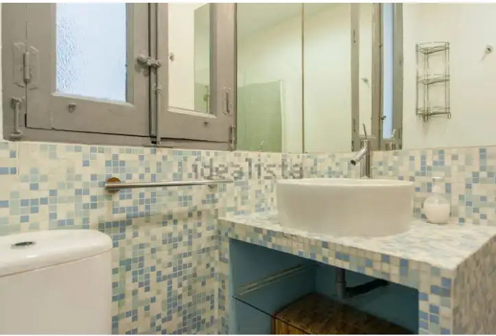 Badezimmer von Wohnung zur Miete in Madrid mit Heizung und Möbliert