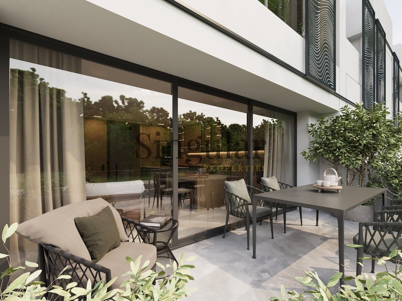 Terrasse von Einfamilien-Reihenhaus zum Verkauf in Castell d'Aro, Platja d'Aro i s'Agaró mit Privatgarten, Terrasse und Gemeinschaftspool