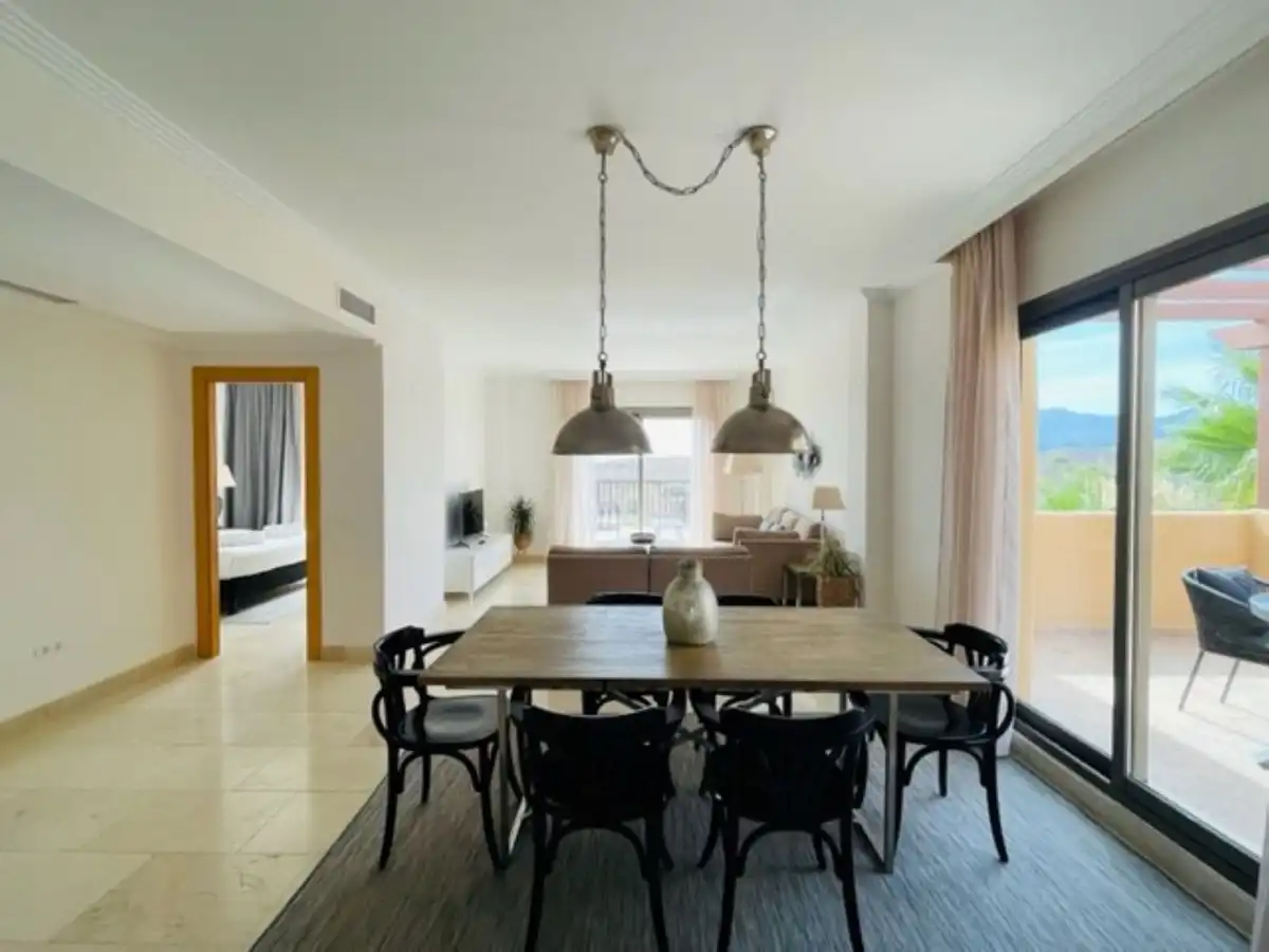 Esszimmer von Dachboden zum Verkauf in Benahavís mit Terrasse, Möbliert und Internet