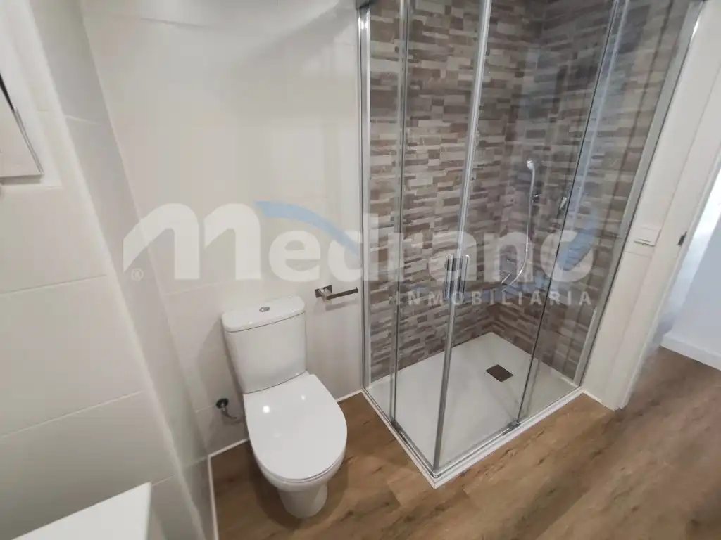 Bathroom of Apartments for rent in Benidorm  with Air Conditioner, Heating and Washing machine