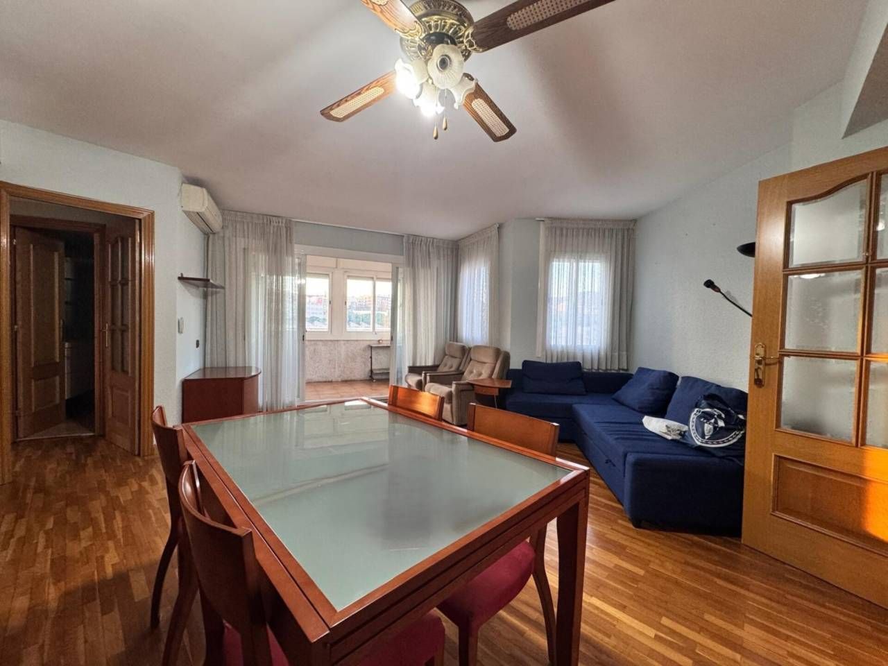 Sala d'estar de Pis en venda en Badalona amb Aire condicionat, Calefacció i Parquet