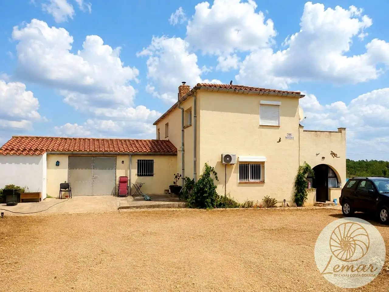 Außenansicht von Country house zum Verkauf in L'Ametlla de Mar  mit Klimaanlage, Heizung und Privatgarten