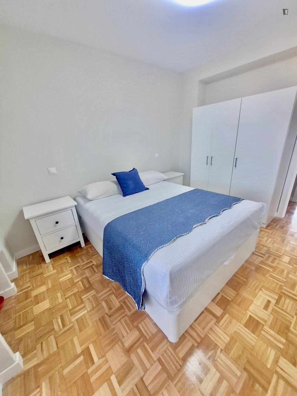 Bedroom of Apartment to share in  Madrid Capital  with Air Conditioner, Furnished and Oven