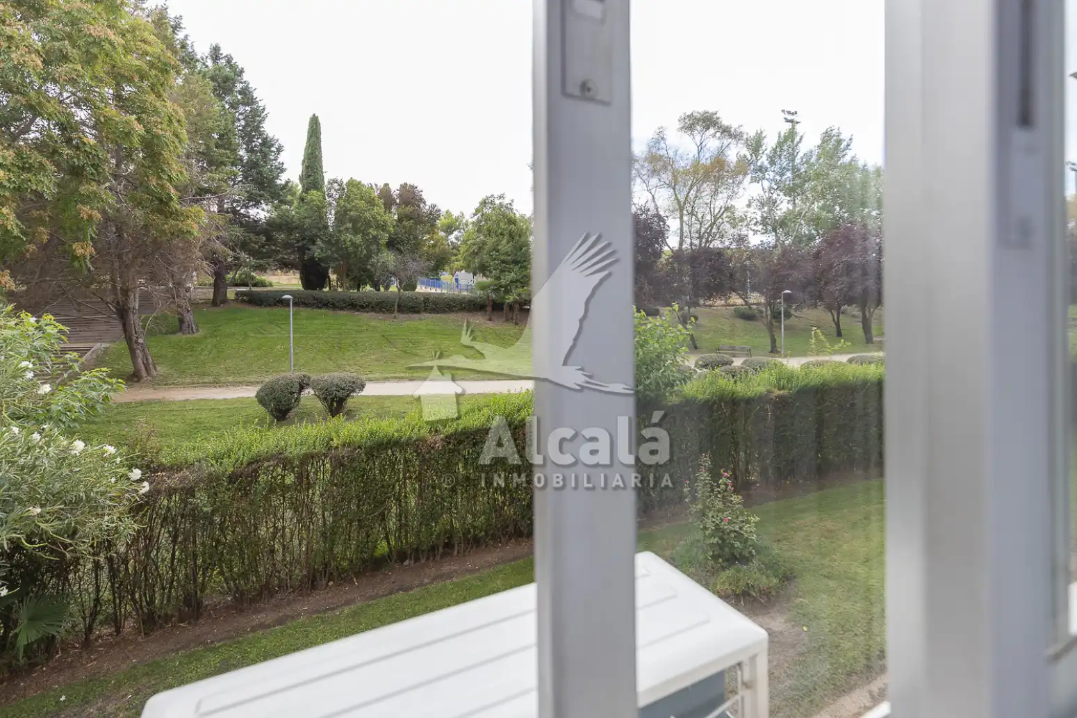 Jardín de Piso en venta en Coslada con Aire acondicionado, Calefacción y Jardín privado