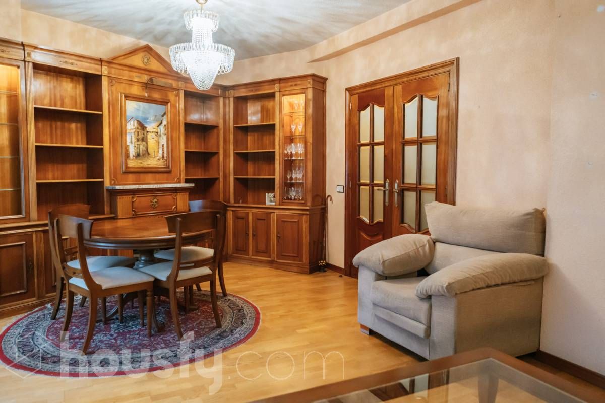 Sala d'estar de Pis de lloguer en  Madrid Capital amb Aire condicionat, Calefacció i Parquet