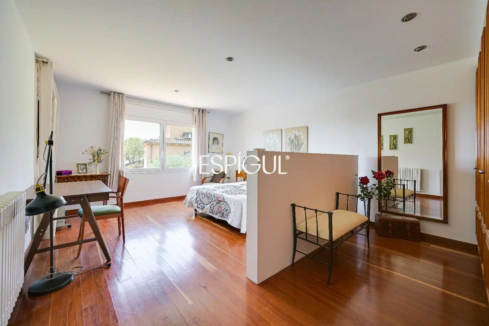 Habitación de Casa o chalet en venta en Mont-ras con Aire acondicionado, Calefacción y Parquet