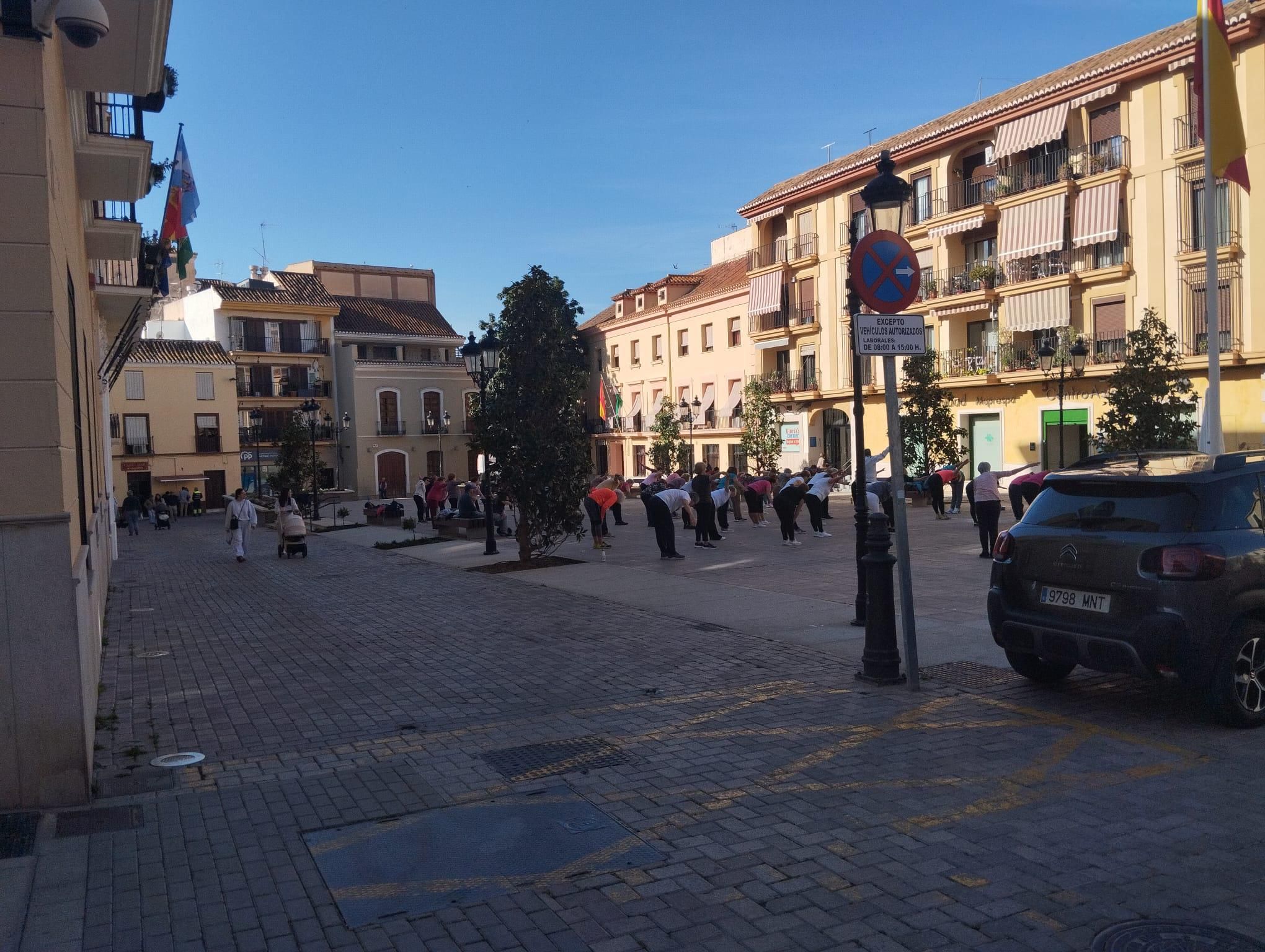 Vista exterior de Casa adosada en venda en Motril amb Terrassa i Traster