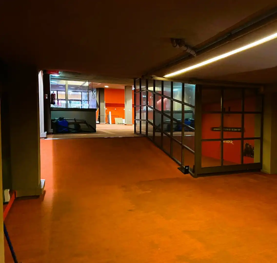 Local comercial de lloguer a Oviedo - CL NUEVE DE MAYO 11, imagen 5