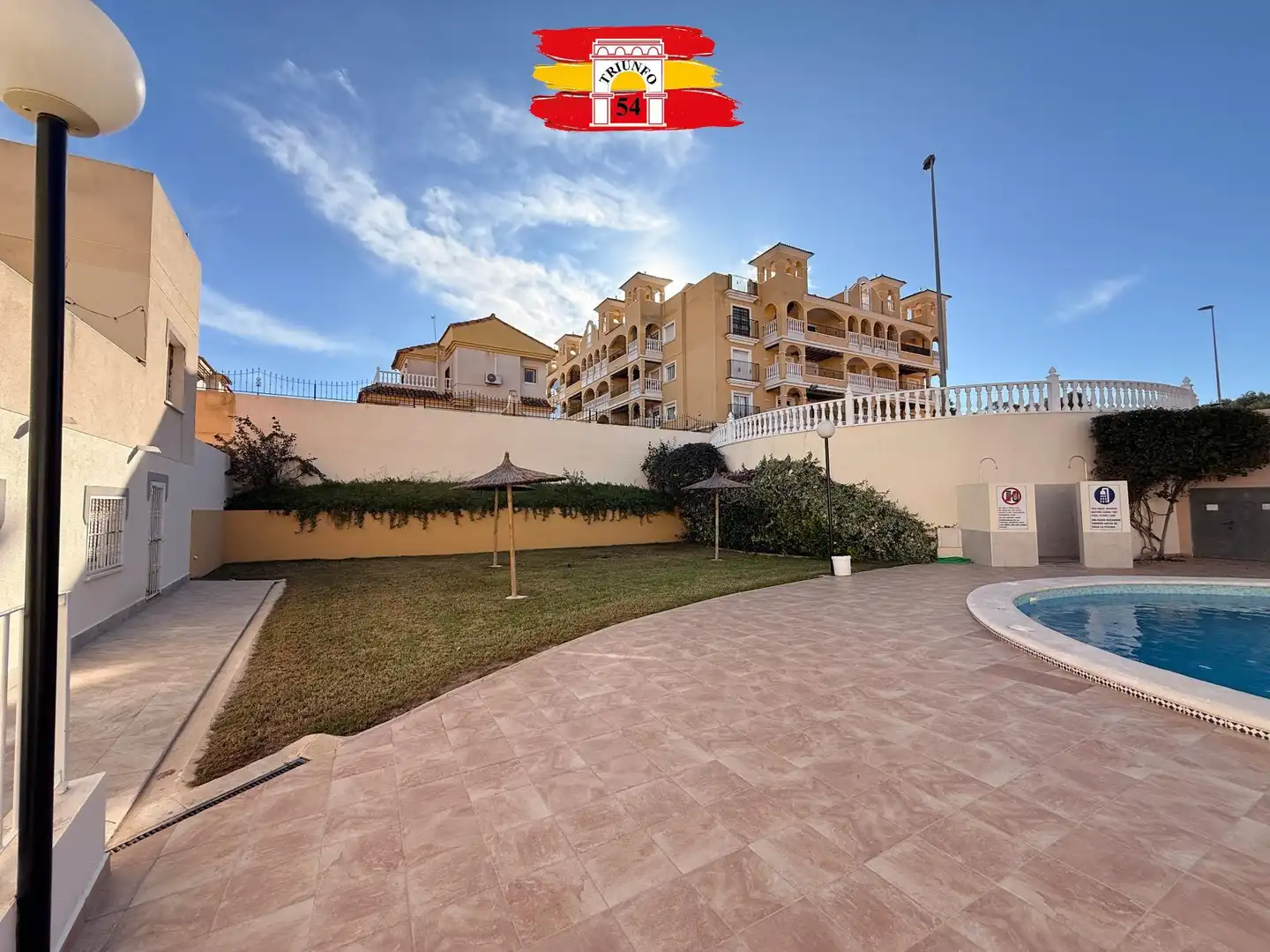 Vista exterior de Planta baja en venta en Orihuela con Calefacción, Jardín privado y Trastero