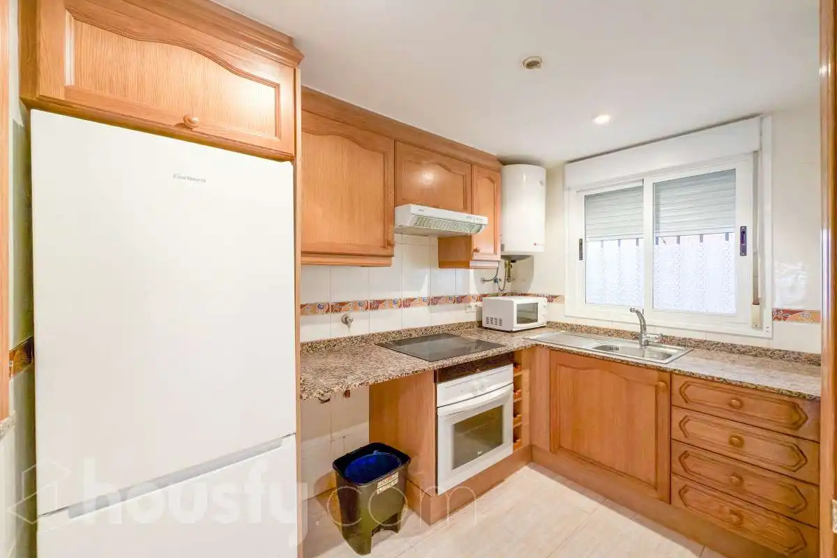 Kitchen of Flat for rent in Oropesa del Mar / Orpesa  with Air Conditioner, Terrace and Balcony