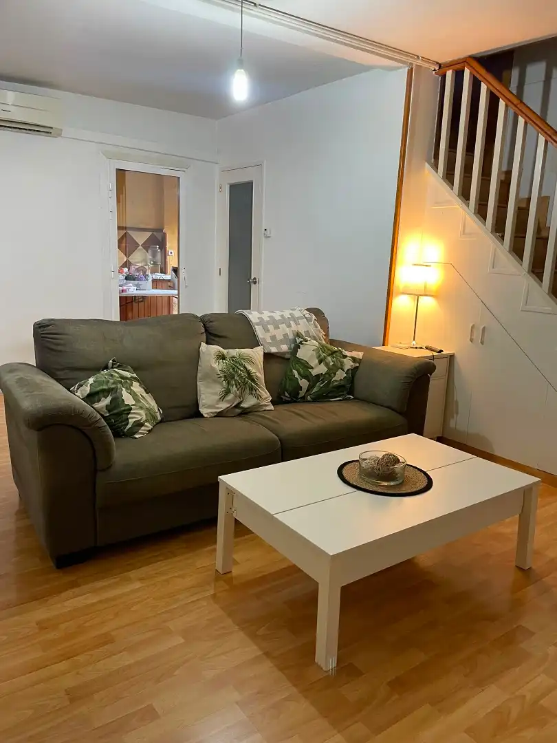Sala d'estar de Casa adosada en venda en Els Pallaresos amb Aire condicionat, Calefacció i Jardí privat