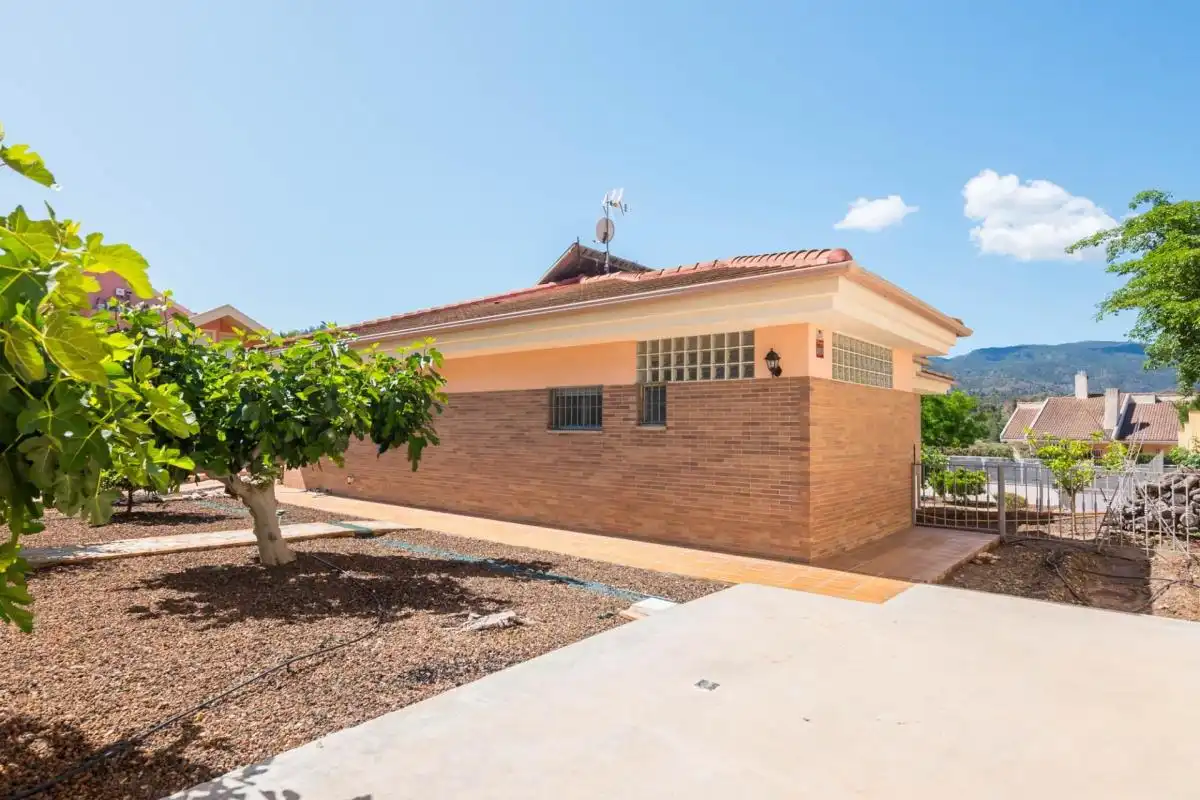 Vista exterior de Casa o xalet en venda en Murcia amb Aire condicionat, Calefacció i Jardí privat