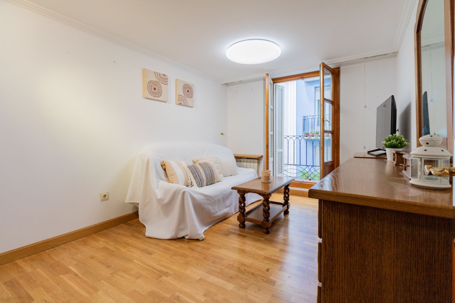 Habitación de Piso en venta en  Pamplona / Iruña con Calefacción