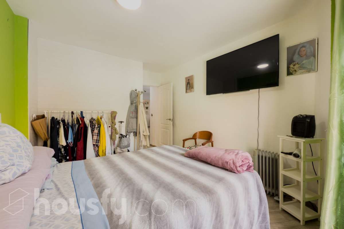 Bedroom of Planta baja for sale in Badalona  with Air Conditioner, Heating and Parquet flooring