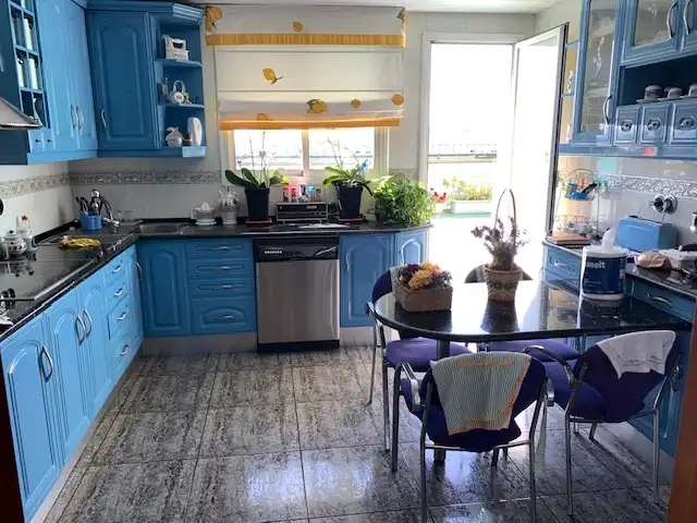 Cocina de Edificio en venta en Cerdanyola del Vallès
