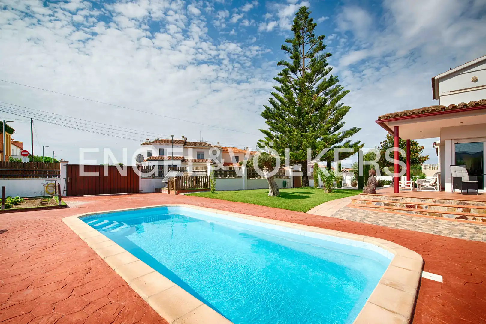 Villa mit Pool zum Verkauf in Carrer del Cadí, imagen 4