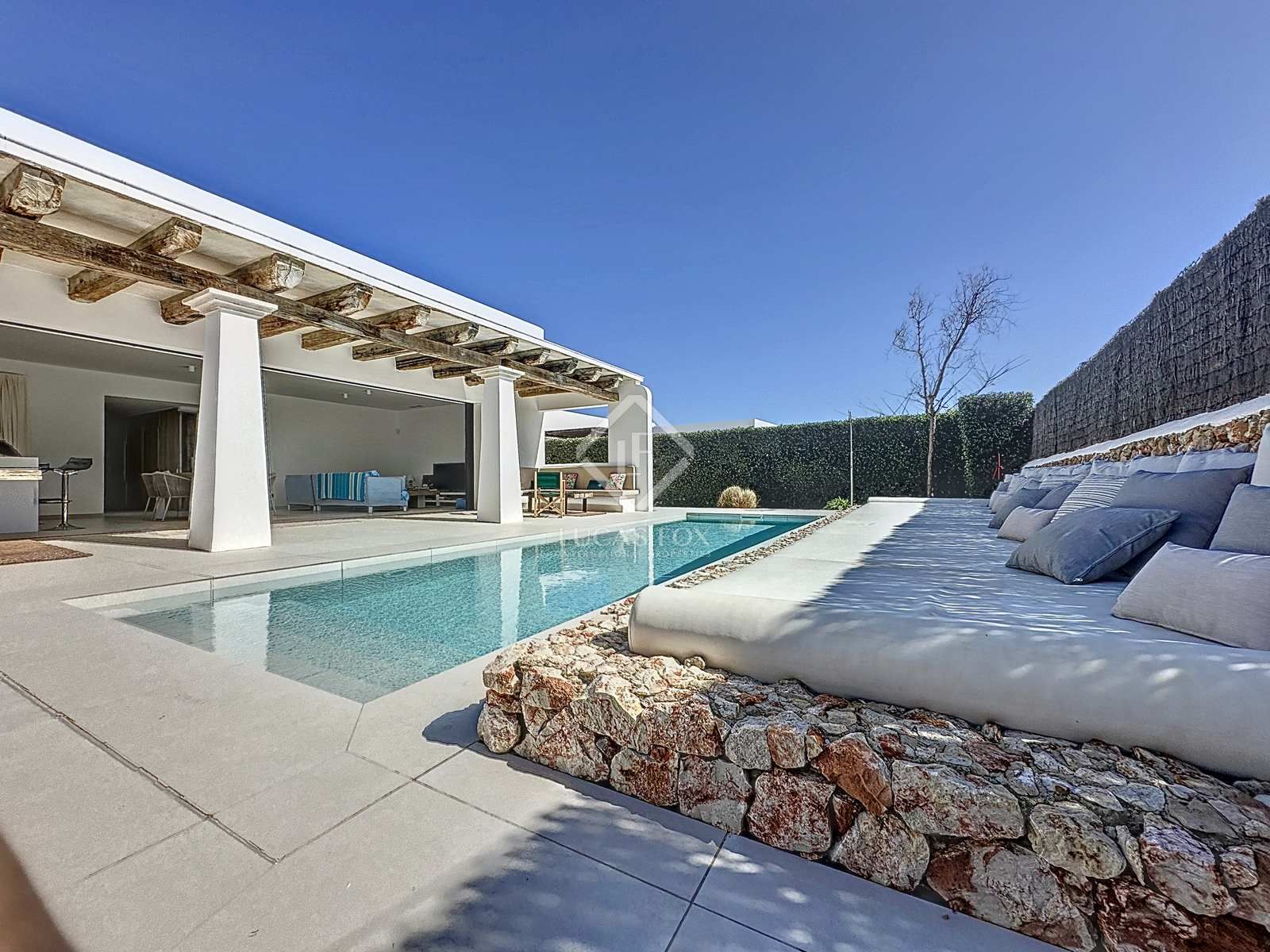Piscina de Casa o xalet en venda en Es Mercadal amb Aire condicionat, Calefacció i Jardí privat