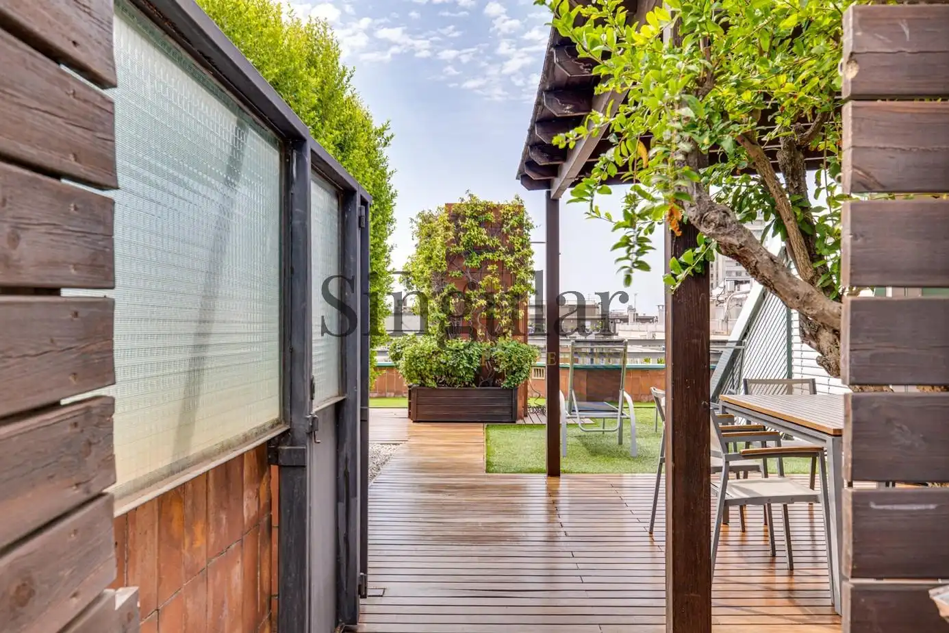 Terraza de Ático en venta en Barcelona con Calefacción, Parquet y Terraza