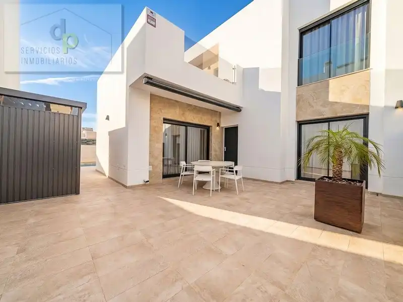 Chalet con piscina en venta en Calle Soria 19, imagen 14