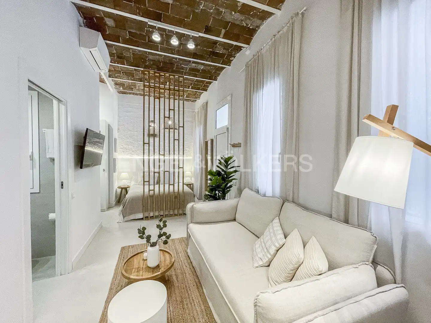 Sala de estar de Piso de alquiler en Barcelona con Aire acondicionado, Calefacción y Amueblado