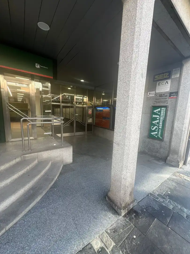 Business premises to rent in Calle Duque de Alba, imagen 3