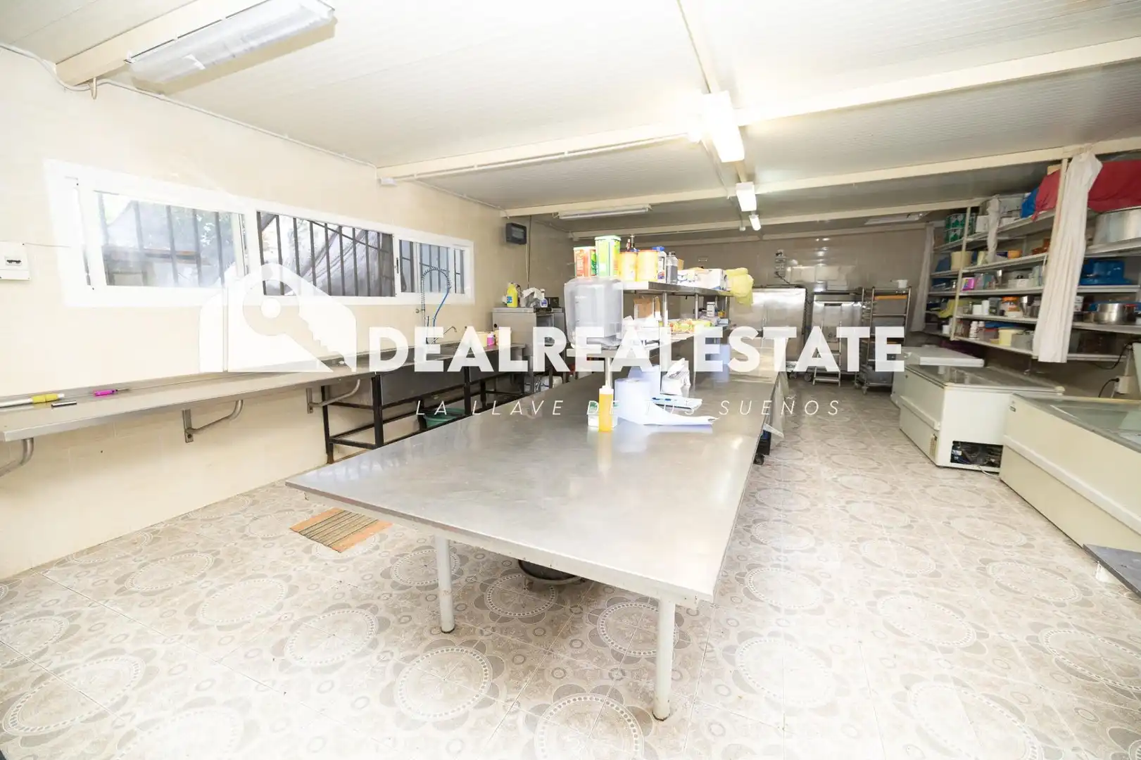 Local en venta en Calle FRAY LEOPOLDO ALPANDEIRE, Torre de la Reina