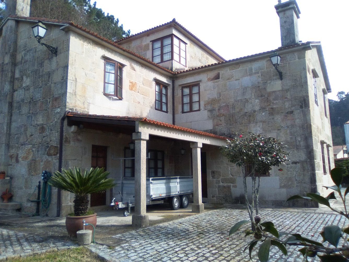 Vista exterior de Finca rústica en venda en Caldas de Reis amb Jardí privat, Parquet i Piscina