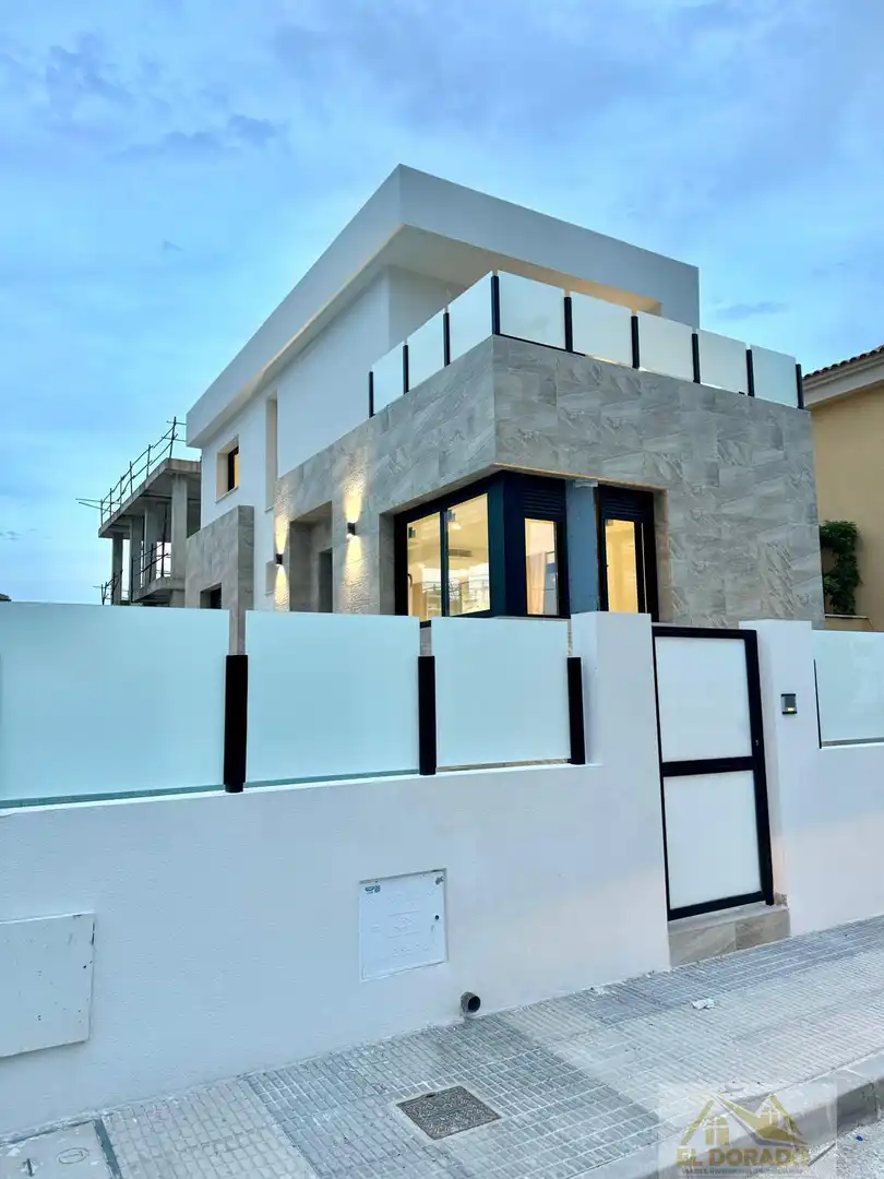 Vista exterior de Casa o chalet en venta en Benferri con Aire acondicionado, Calefacción y Terraza