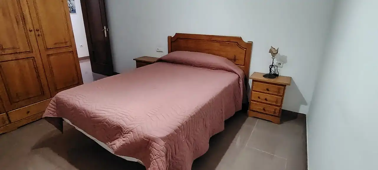 Habitación de Piso de alquiler en Linares con Aire acondicionado, Calefacción y Amueblado