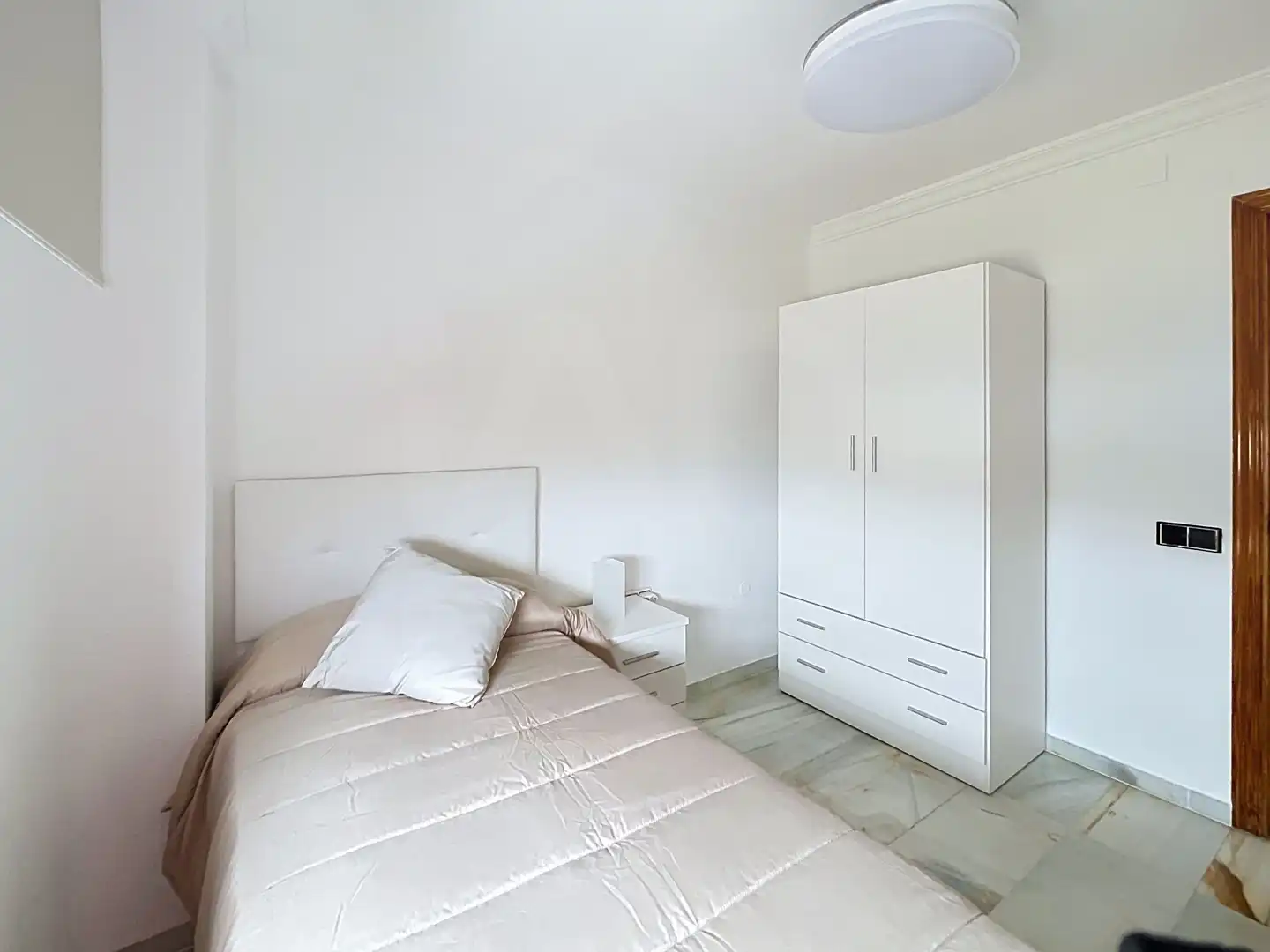 Bedroom of Flat for rent in Málaga