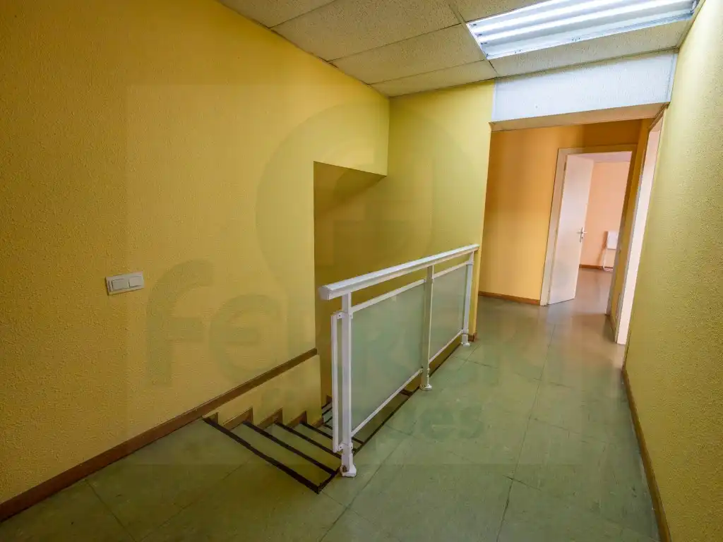 Local comercial en venda a Calle Mossen Camil Rosell, imagen 4