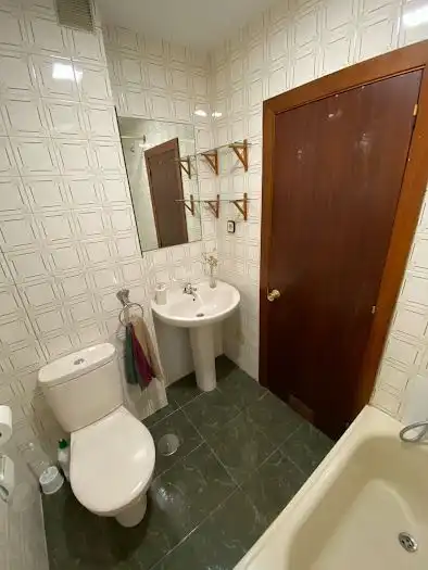 Bathroom of Flat for rent in Gijón   with Heating, Parquet flooring and Furnished