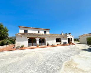Vista exterior de Finca rústica en venda en Benitachell / El Poble Nou de Benitatxell amb Aire condicionat, Calefacció i Jardí privat